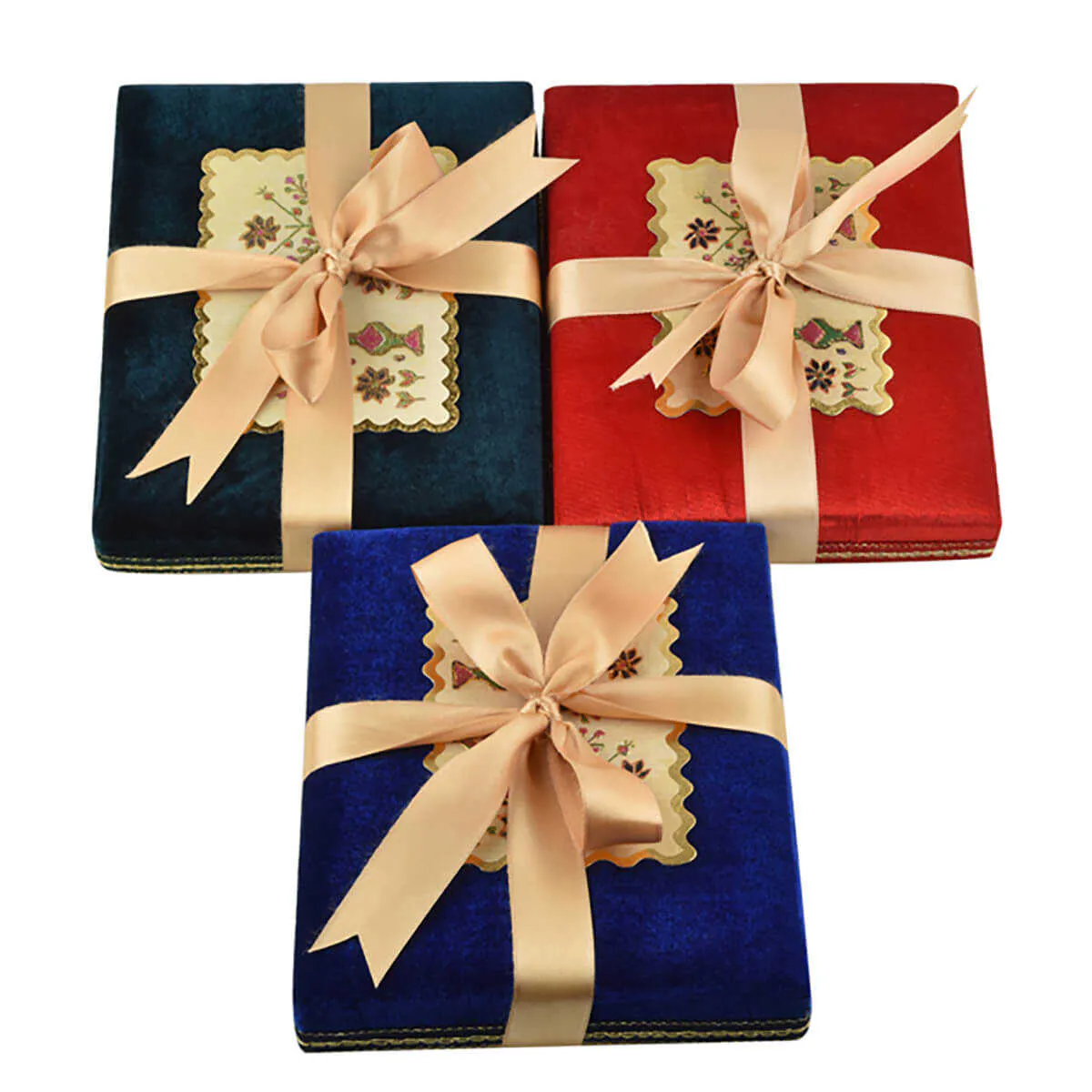 Badem Ezmesi Kadife Kutuda - 